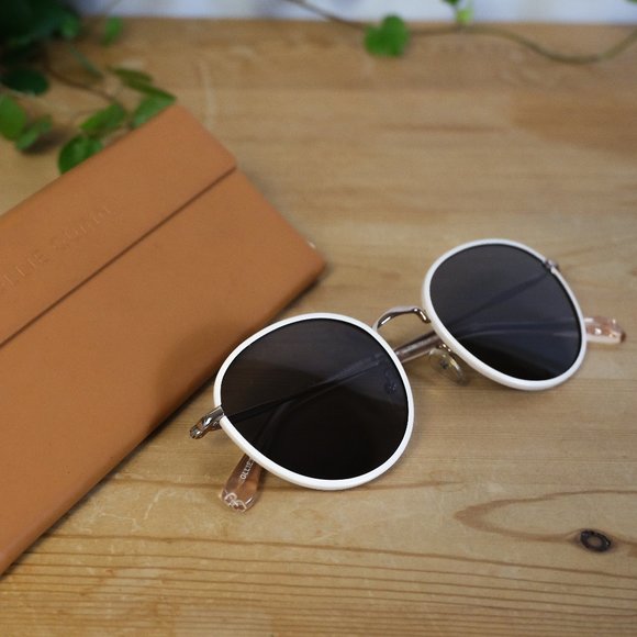 Ollie Quinn White Framed Sunglasses - Picture 1 of 8